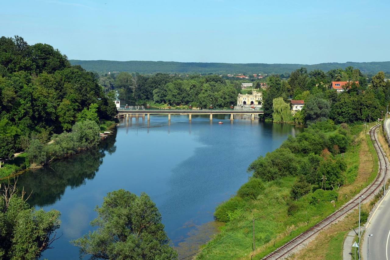 Apartman Gobac Karlovac Bagian luar foto